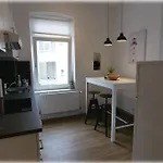 公寓 Gemuetlich - 2 Zimmer-altbau, 24h Check-in 基尔