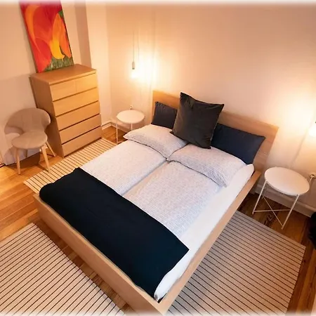 公寓 Gemuetlich - 2 Zimmer-altbau, 24h Check-in *
