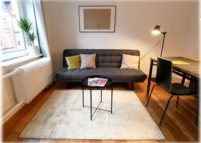 Gemuetlich - 2 Zimmer-altbau, 24h Check-in Appartement *