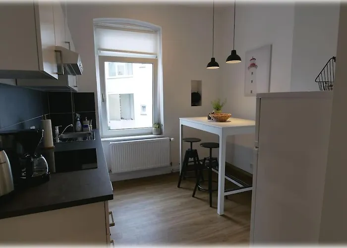 Appartement Gemuetlich - 2 Zimmer-altbau, 24h Check-in Kiel